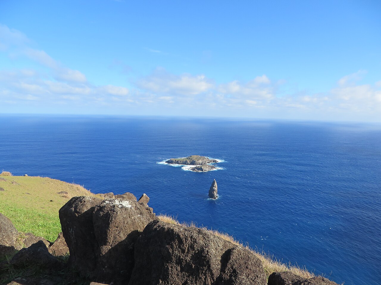 isla-pascua-aldea-orongo